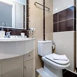 2d2 Beautiful Oasis 3 Bedrooms Duplex דירה *