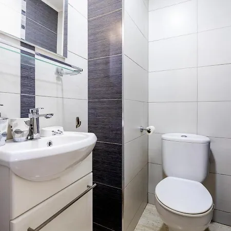 2d2 Beautiful Oasis 3 Bedrooms Duplex